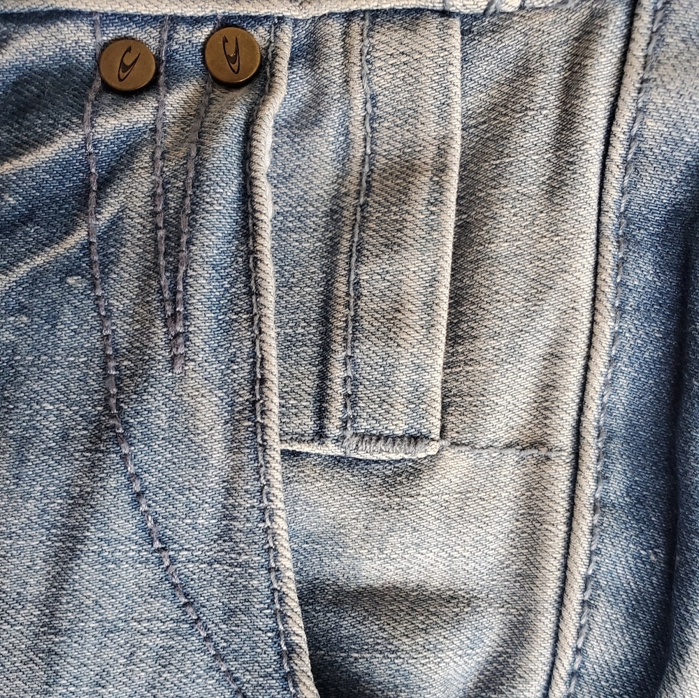 O Neill shorts - Picture 6 of 9